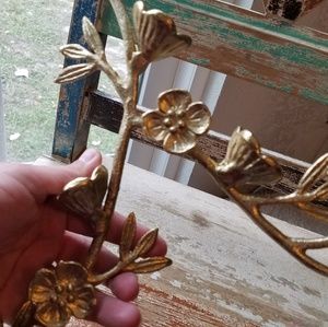 Distressed Flower Jewlery Holder Display